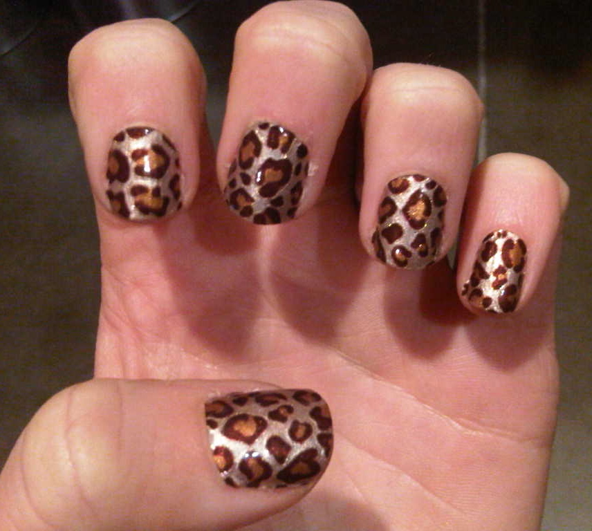 leopard-nails2.jpg
