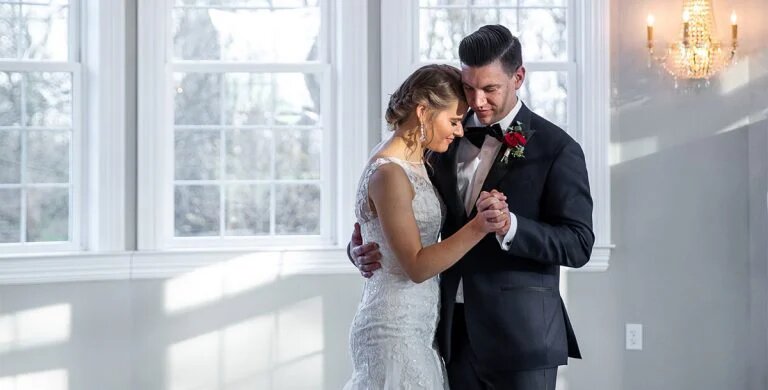 first-dance-songs-for-wedding-reception-by-michael-buble-768x390.jpg