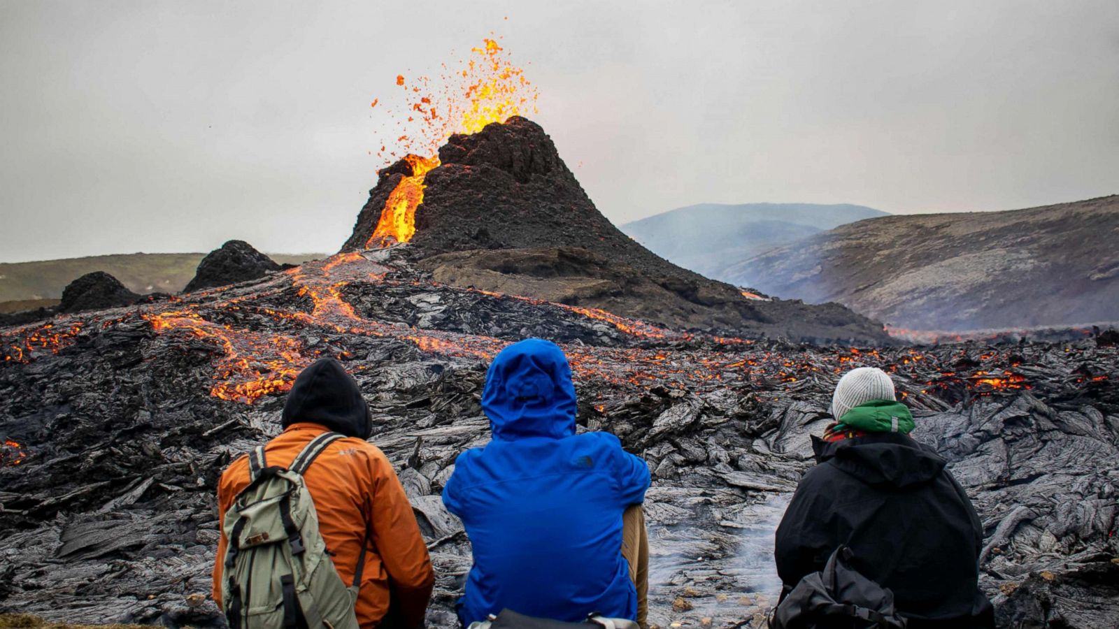 iceland-volcano-eruption-01-gty-jef-210322_1616438508960_hpmain_16x9_1600.jpg