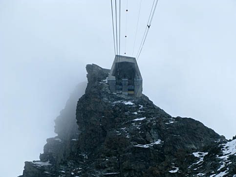 seilbahn_kleinmatterhorn-bergstation.jpg