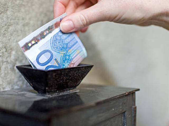 Perselypénz: régi szép szokás vagy a függetlenség ára?