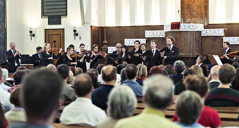 Miért jó templomban zenélni? – a Budapesti Fesztiválzenekar tagjai elárulják