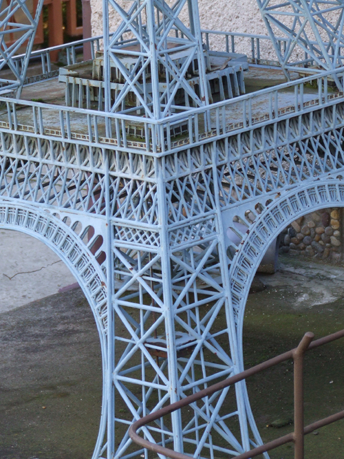 eiffel03.jpg