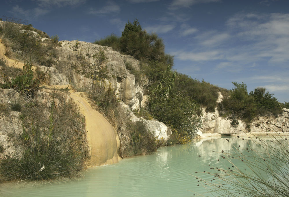 hot-springs-at-parco-dei-mulini-bagno-vignoni-italy.jpg