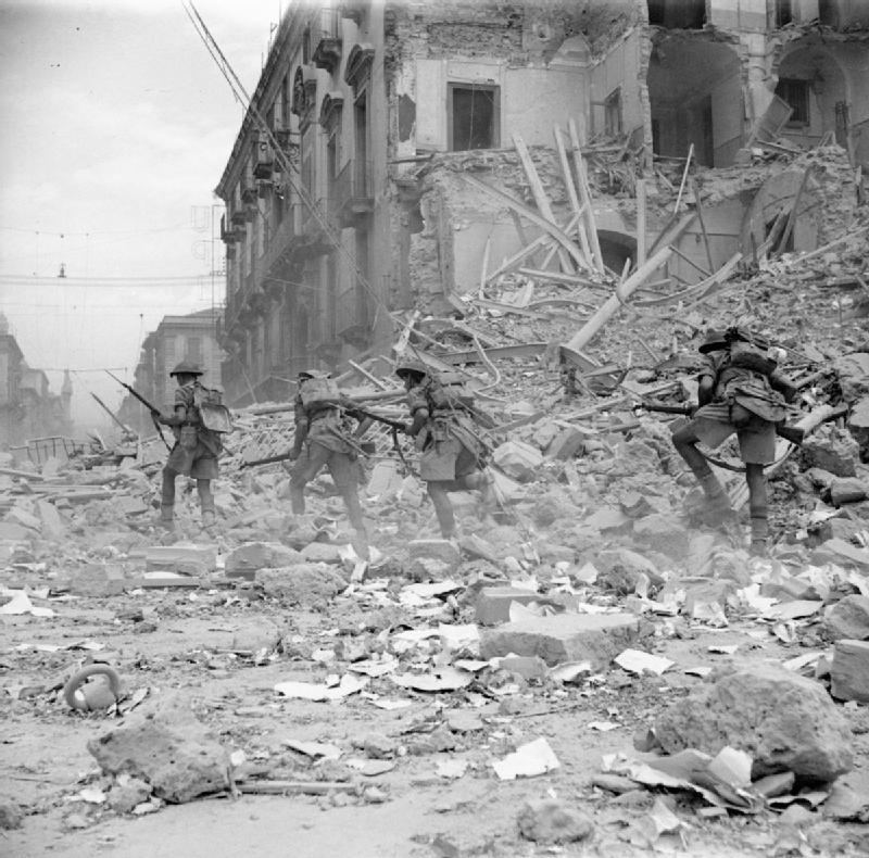 the_british_army_in_sicily_1943_na5335.jpg