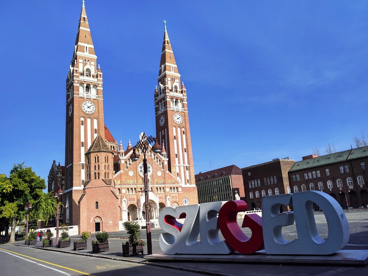 szeged-hungary-1746144_1280.jpg