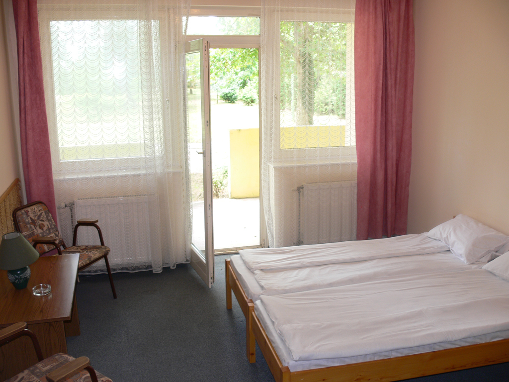 hotel2.jpg
