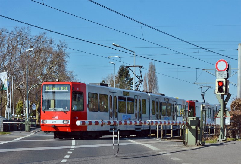 stadtbahn-kvb-koeln-bonn-am-bue-867832.jpg