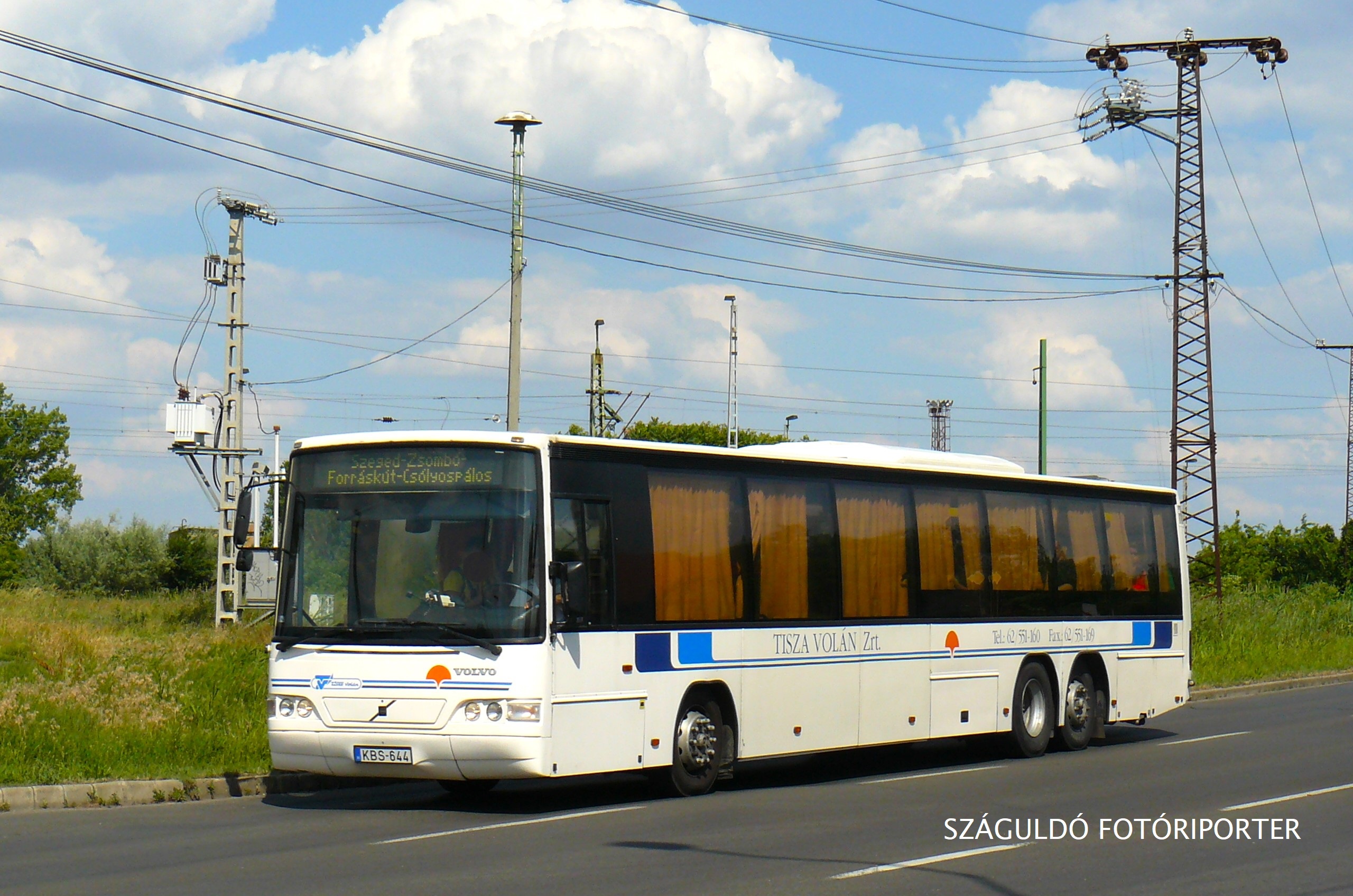 A buszok eredetileg ködlámpával nem voltak felszerelve, amelyiken mégis volt, azt utólagosan, a beosztott autóbuszvezetők szereltették be