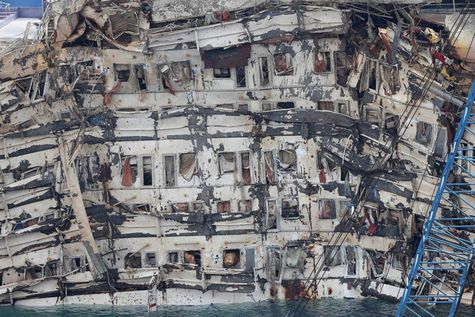 CostaConcordia-4.jpg