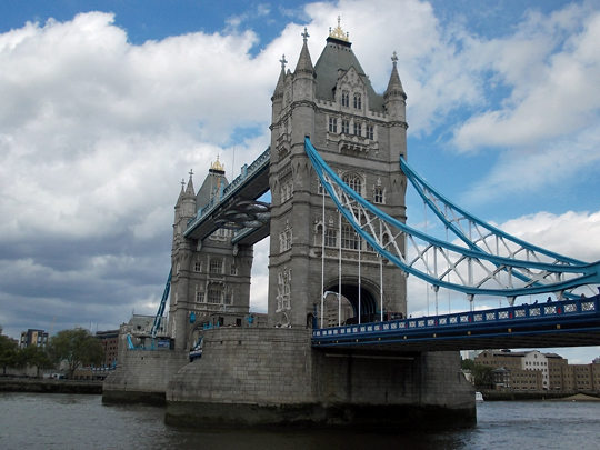 tower_bridge_karikával.JPG