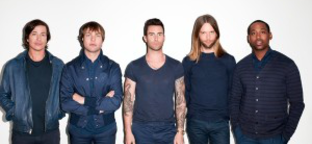 A Maroon 5 online árveréssel segít egy beteg kislányon