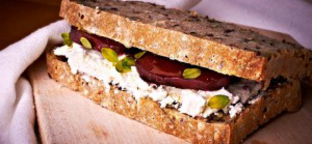 Mennivaló Szendvicsbár - a tökéletes szendvics titka a jó kenyér