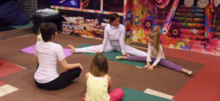 Játékos jóga, kiegyensúlyozott gyerekek