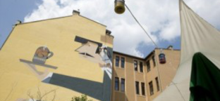 Rejtő Jenő pincére várja a Mika Tivadar Mulató vendégeit
