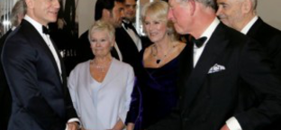 Királyi világpremieren mutatták be a jubileumi Bond-filmet Londonban 