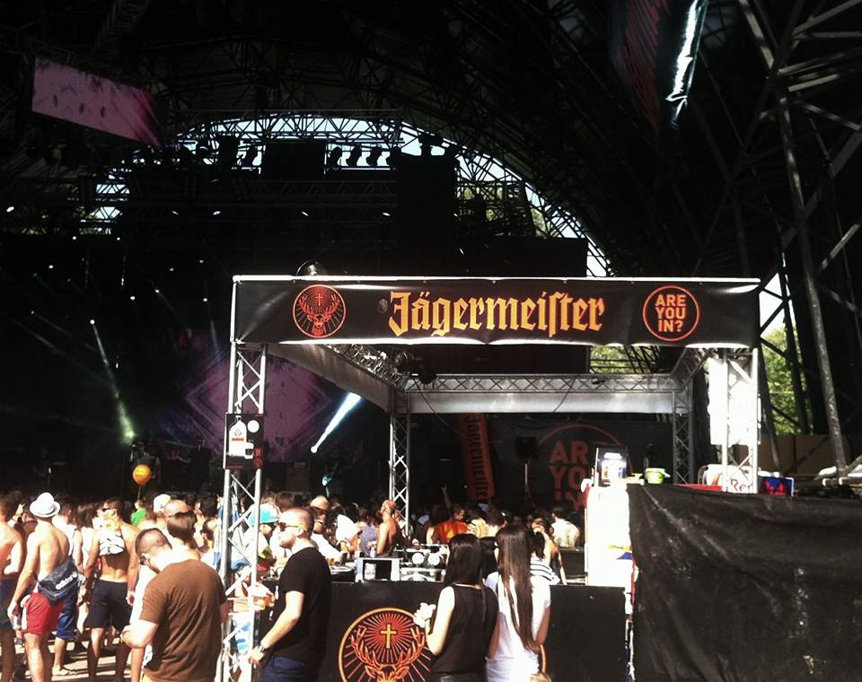 A Jägermeister Arénában a jó zene mellett mindenféle ‘hasznos‘ fesztivál kellékkel is gazdagodhattok.