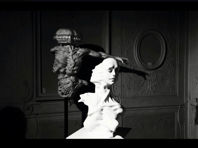 Formabontó torzulások - Enrico Ferrarini groteszk szobrászata