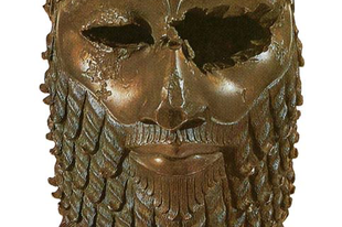 Kr.e. 2334 - Sarrukin, az uralkodó