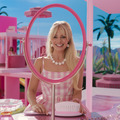 Hódít a Barbiecore: Szépség rózsaszín szemüvegen keresztül!