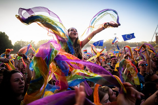 Tom Odell és Florence ma a Szigeten