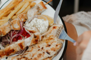 Budapest legjobb görög street food bárja 5 éves lett!