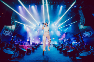 „Férfias szakmában dolgozom” - Lábas Viki a női energiákat ünnepli az év legnagyobb Margaret Island koncertjén a Budapest Parkban