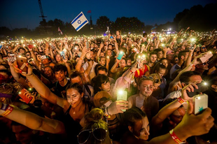 Az Arctic Monkeys-zal búcsúzik az idei Sziget