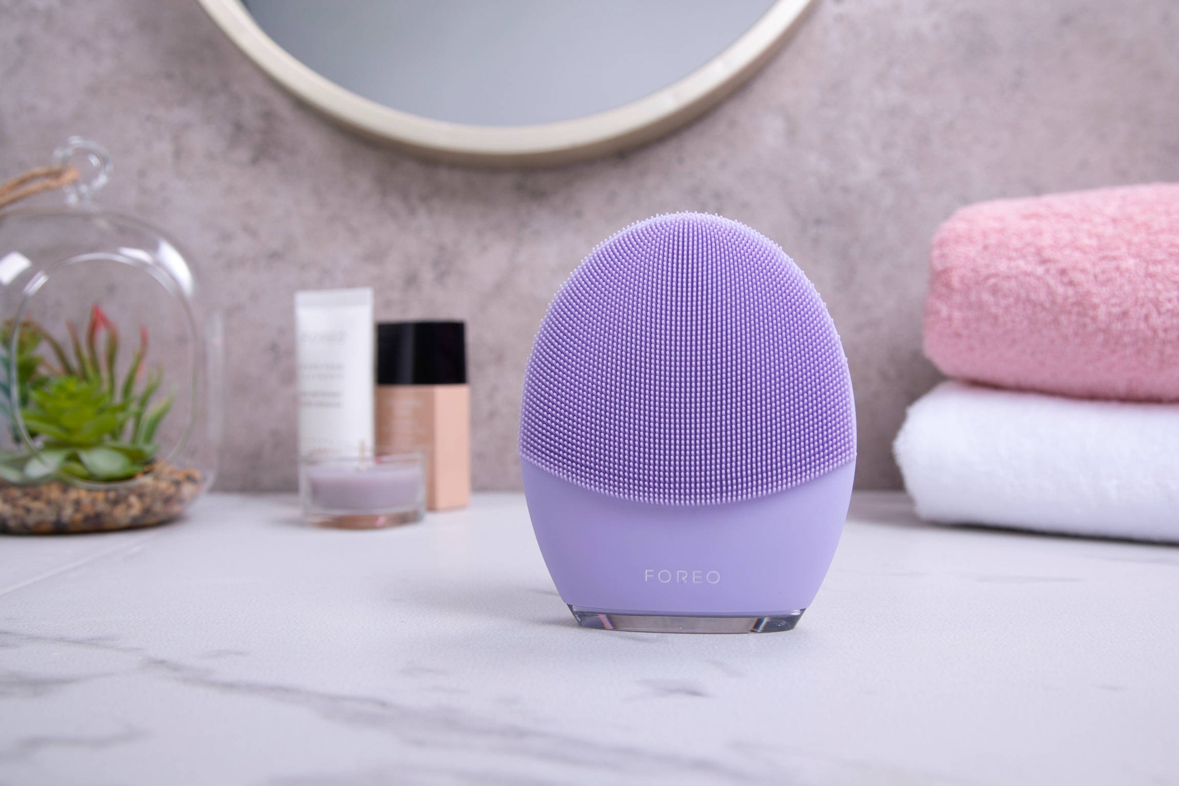 03_foreo_luna_3_sensitive_skin.JPG