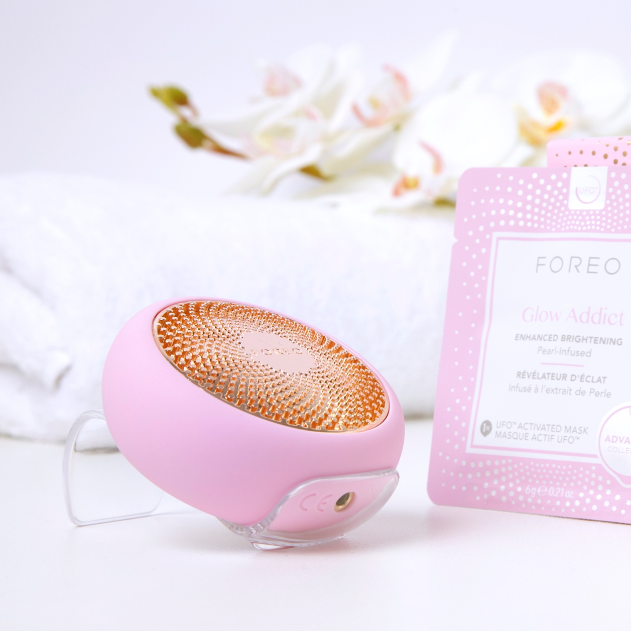 foreo_ufo_2_lifestyle_1.jpg