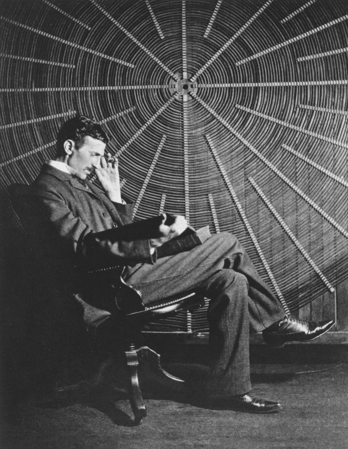 nikola_tesla_teslathinker_tonnele_and_co_creativecommons.jpg