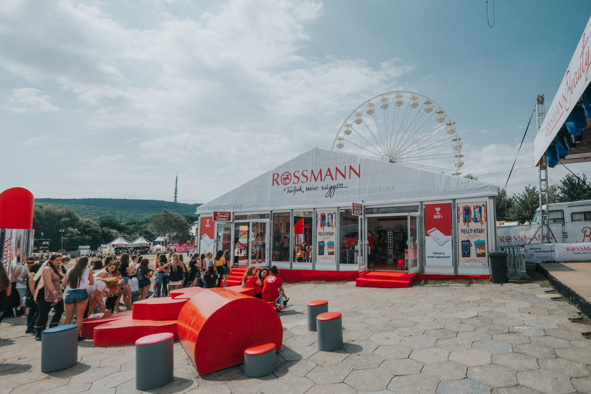 rossmann_beautyland1.JPG