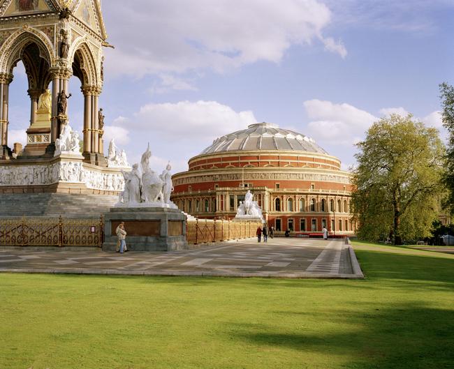 romantic-london-rah_exterior_daytime_from_hyde_park_highres.jpg