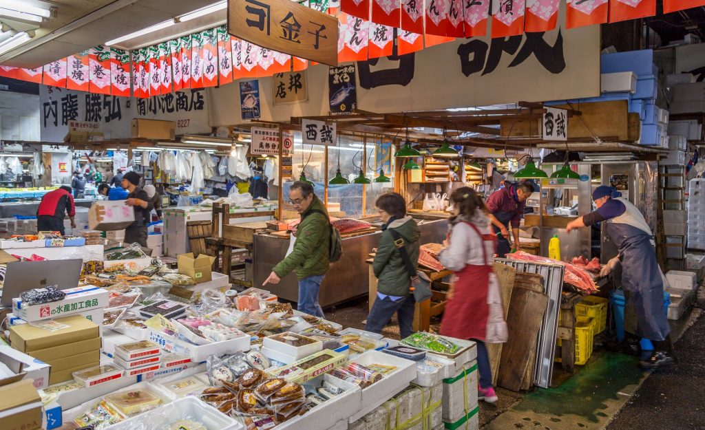 img_3799-japan-tokyo-tsukiji-fish-market-sushi-academy-workshop-005-1024x625.jpg