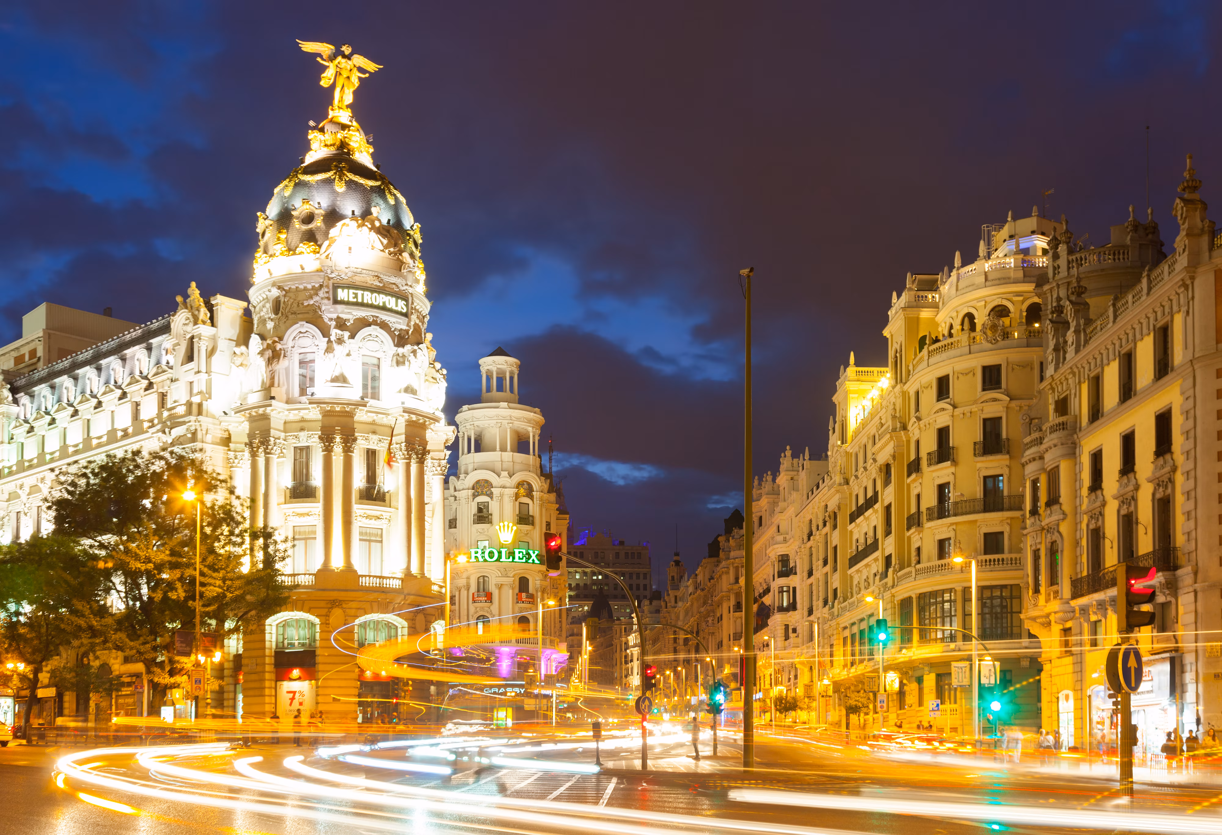 spain_madrid_gran_via_night.jpg