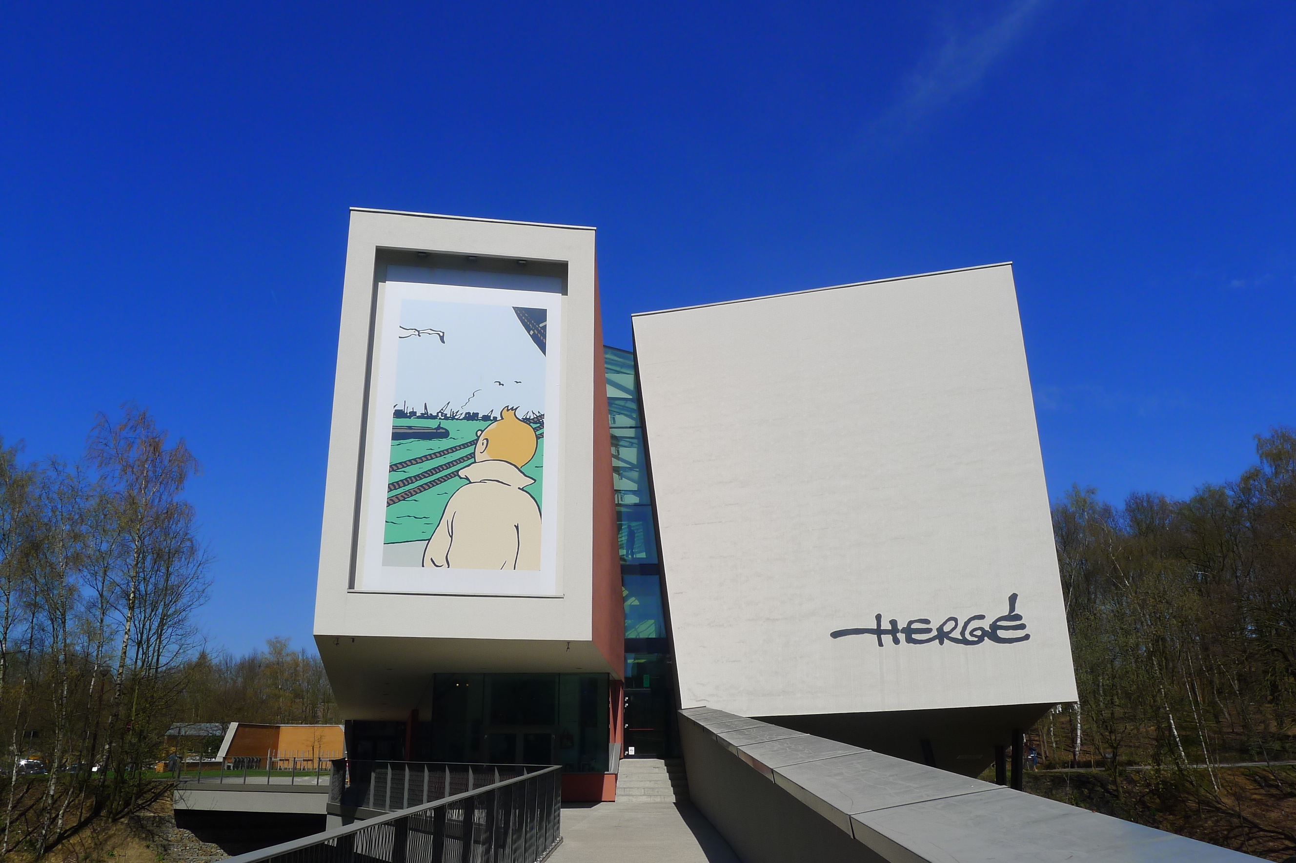 Tintin megalkotójának, Hergének a munkásságát bemutató múzeum Louvain-la-Neuve-ben