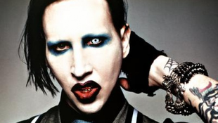 Gumicukrot kért Marilyn Manson