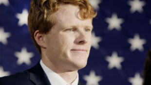 Kennedy szenátor unokája indul az amerikai képviselőválasztáson