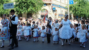 Folklór a Duna mentén