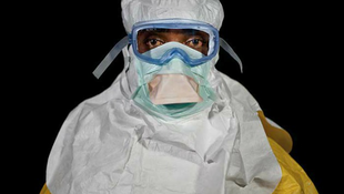 Ők harcolnak az ebola ellen