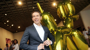 Jeff Koons-szal zár a múzeum