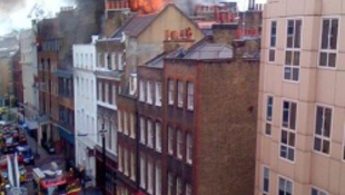 Komoly tűz pusztított London szórakoztató negyedében
