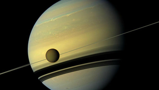 A Titán felszín alatti tározóit kutatja a Cassini