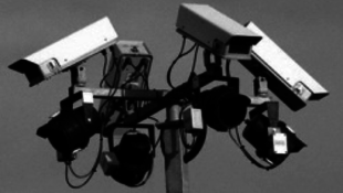 Itt tartunk? Pécs városát újabb 65 ipari kamera védi