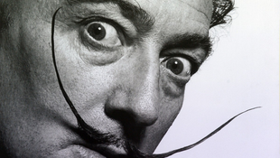 Salvador Dalí méhen belüli születése