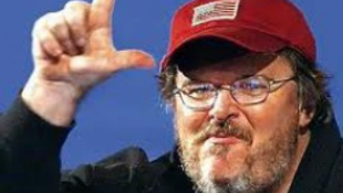 Michael Moore a pénzéért perel 