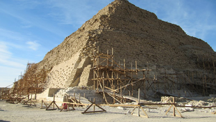 Problémák a piramis helyreállításánál