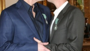 Jim Carrey és Ewan McGregor a miniszter előtt csókolózott