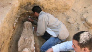Rejtélyes törpe múmiát találtak