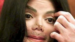 Michael Jackson egy ókori szobor mása